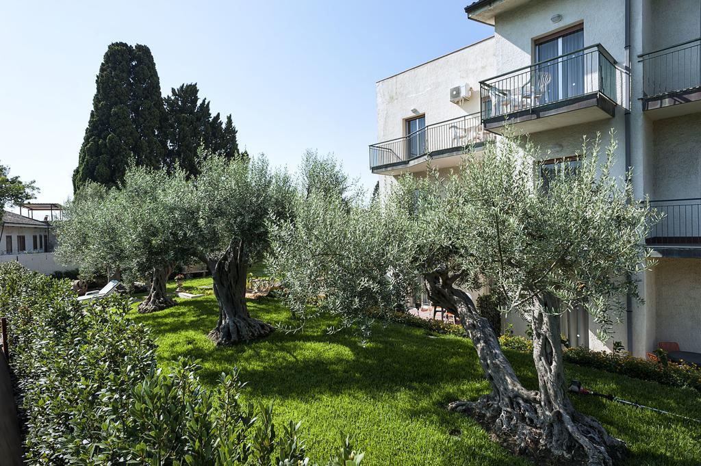 Villa Collina Giardini Naxos Exterior photo