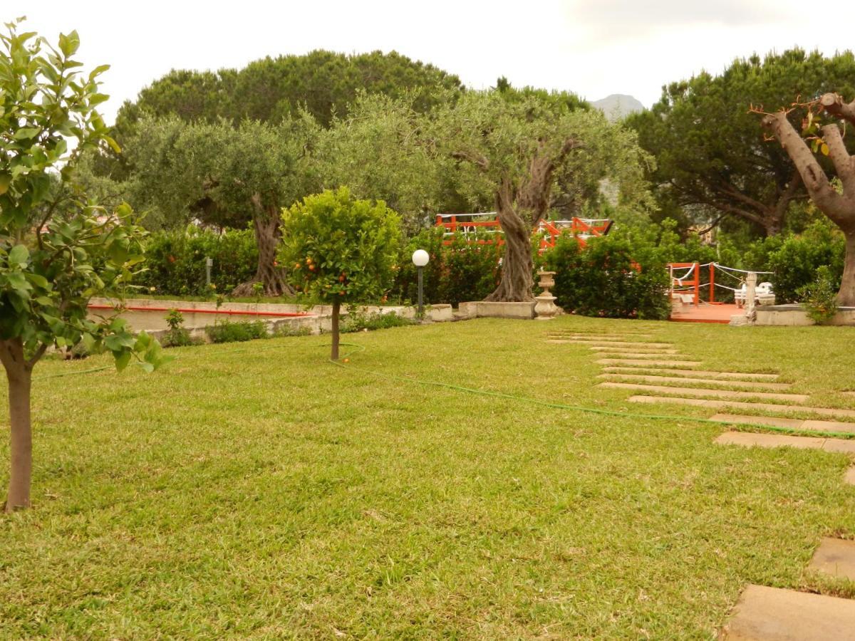 Villa Collina Giardini Naxos Exterior photo
